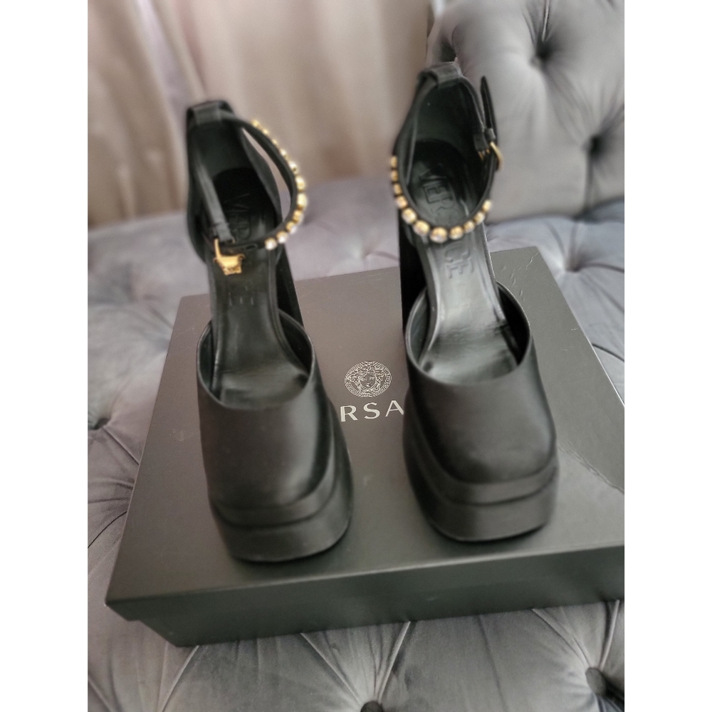 Versace medusa aevitas platform